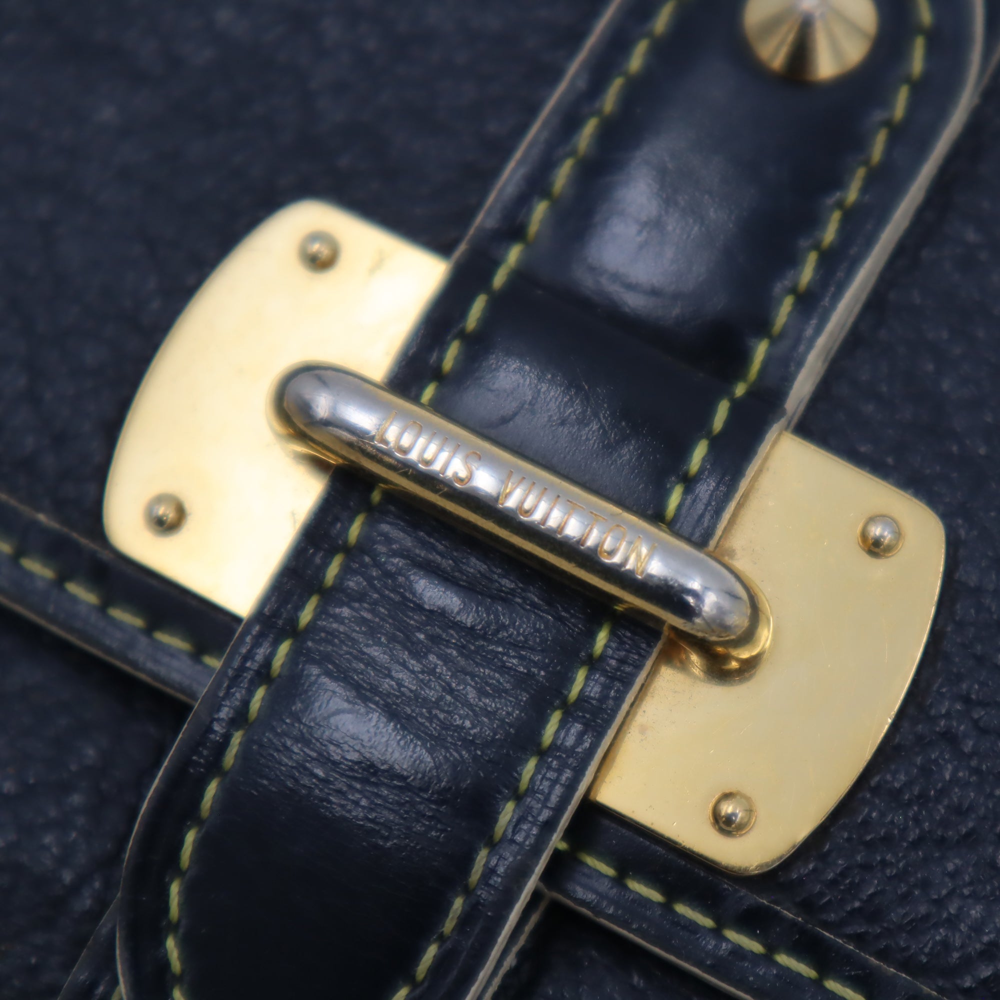 Louis Vuitton Leather Suhali Le Favori Compact Wallet TH2069