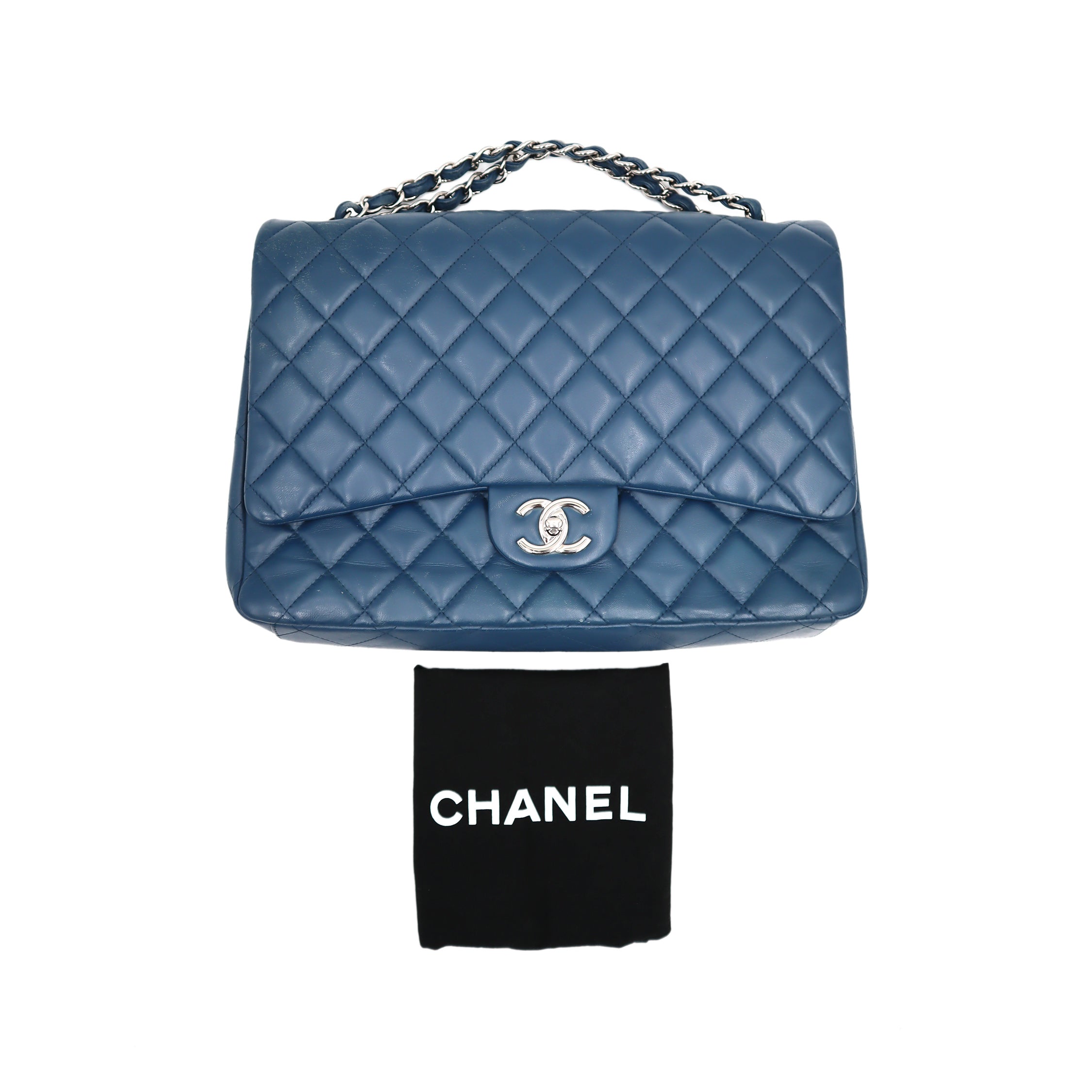Pre-Owned Chanel Lambskin Quilted Large Double Flap Shoulder Bag 17396439