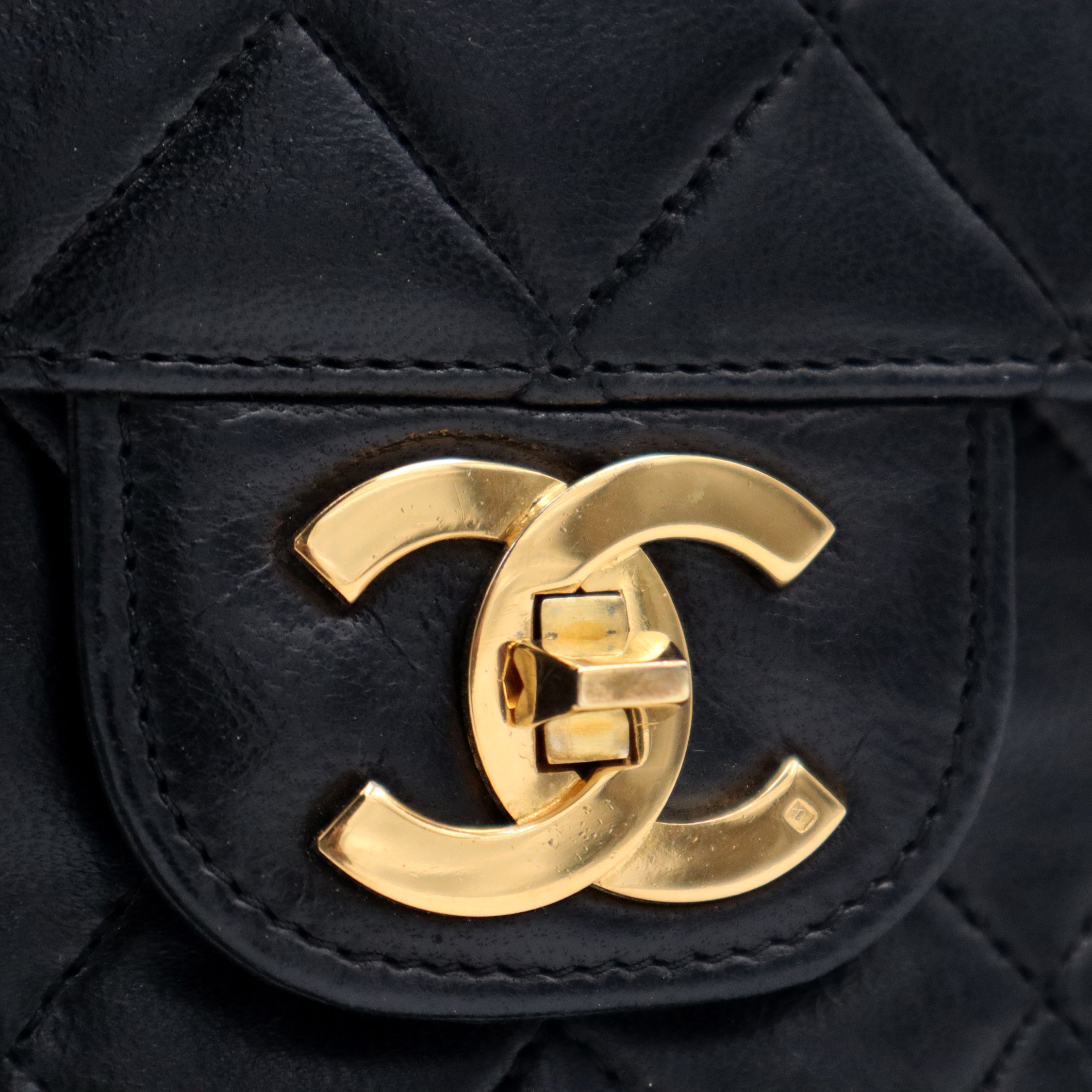 Pre-Owned Chanel Quilted Lambskin Double Flap Chain Shoulder Bag